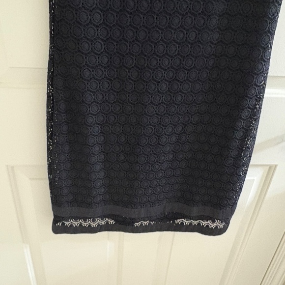 Isaac Mizrahi Live Black Lace Shift Dress with Keyhole Neckline – Size XXS - Picture 6 of 6